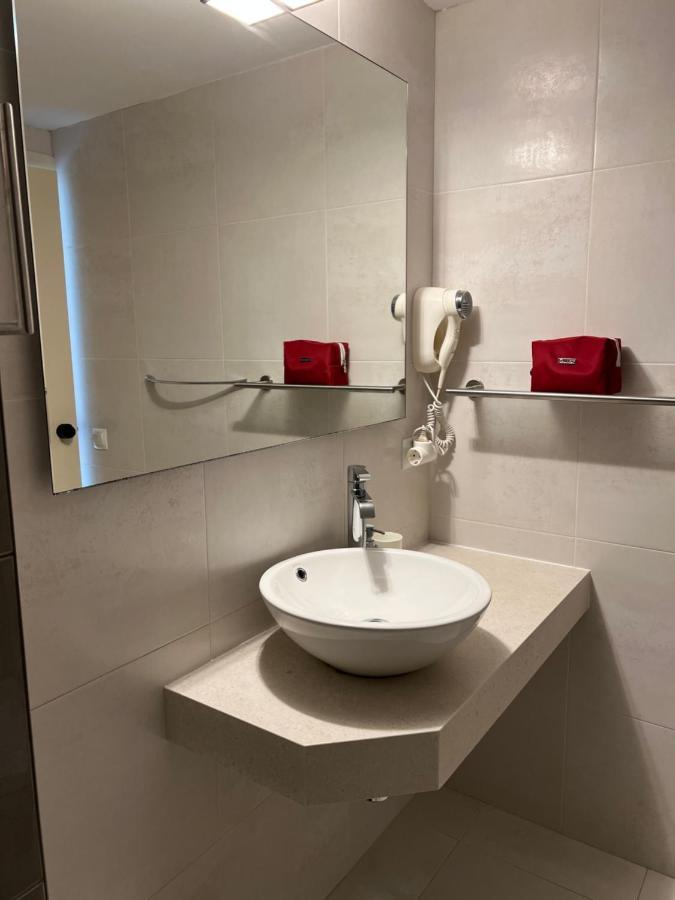 Alexia - Isla - Sunny One Bedroom - Balcony-terrace Appartement